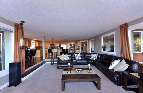 Metchosin House | Arbutus Hill Summary: