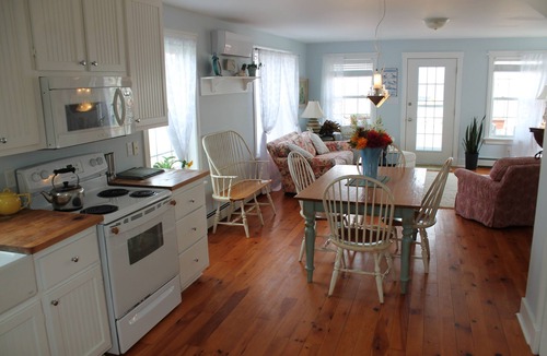North Rustico House | Architect's House on the Waterfront - Sunrise House