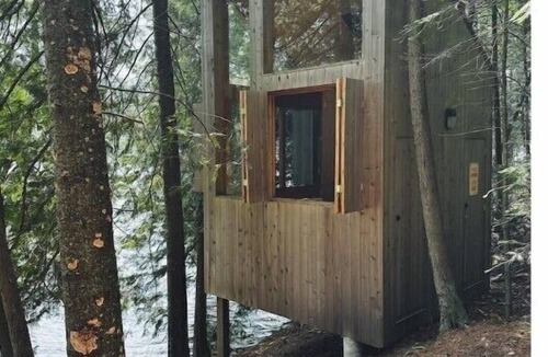 Highland Grove Cottage | Architectural Cottage on Baptiste Lake