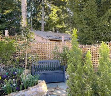 Salt Spring Island Bed & Breakfast | Armand Heights