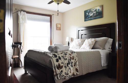Niagara-on-the-Lake Bed & Breakfast | As You Like It Bed and Breakfast