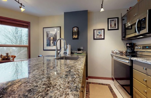 Upper Village Condo | Aspens #355 Prime Ski-in Ski-out Location! Pool, Hot tubs, BBQ, sleeps 4