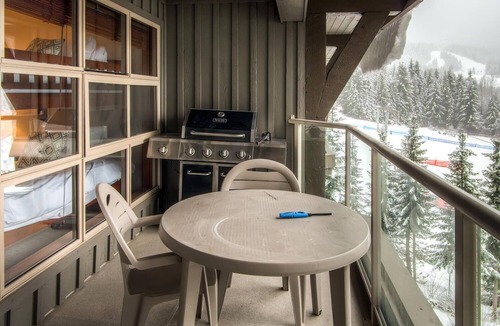 Blackcomb Condo | Aspens #412 Prime Ski-in Ski-out Location! Pool, Hot tubs, BBQ, sleeps 6