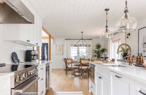 Queens House | Atlantic Pearl - Gorgeous Ocean Front Experience