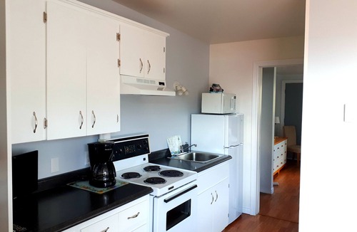 Lunenburg Hotel | Atlantic View Motel and Cottages