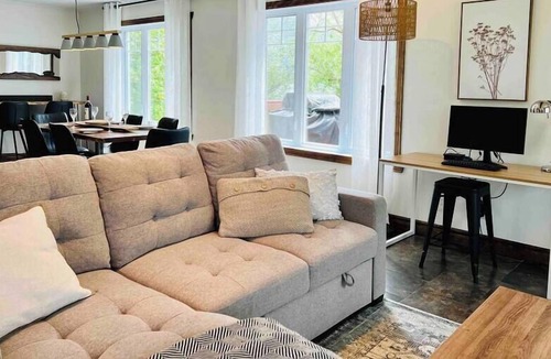 Le Haut-Saint-Francois Regional County Municipality Ski Chalet | Au bord du Lac Louise - Le Chardonnay