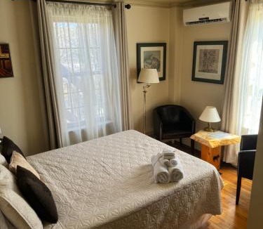 Magog Bed & Breakfast | Au Manoir de la rue Merry