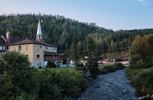 Riviere Eternite Bed & Breakfast | AUBERGE DU DIMANCHE - Hotel - Fjord-du-Saguenay - l'Anse-Saint-Jean - Riviere-Eternite