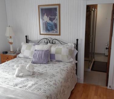 Cap-a-l'Aigle Bed & Breakfast | auberge gite maison des lilas