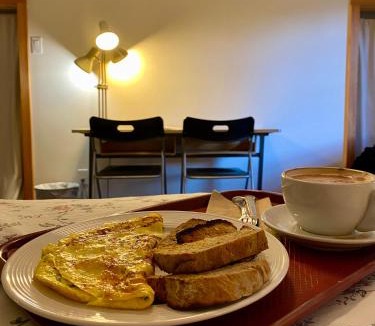Stanstead Plain Hostel | Auberge Le Sunshine