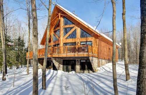 Amherst Apartment | Authentic Log Cabin - Billard Spa - Le Scandinave