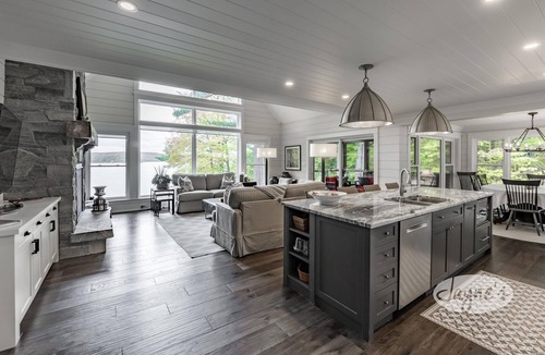 Baysville Cottage | Award Winning View on Lake of Bays, 3 bdrm 3 bath 4 season cottage!