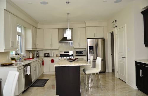Welland House | Awesome Niagara Falls Getaway!