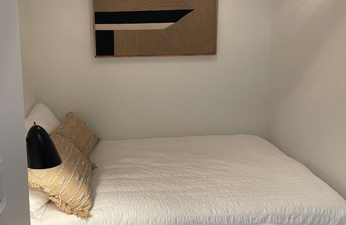 Downtown Kelowna Condo | Awesome View 21 two bedroom one bath downtown lake view near the beach