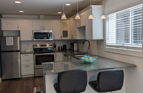 Sooke House | Awesome Waterfront Location!