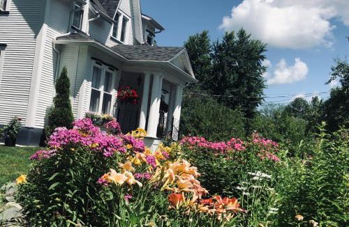 Lac-Brome Bed & Breakfast | B&B Hillhouse