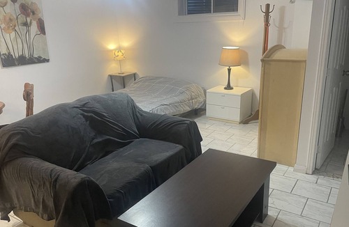 Masson-Angers Apartment | bachelor pad