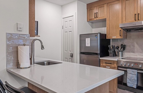 Harvie Heights House | Banff Boundary Lodge/2BR 1.5BT/AC/Hot tub