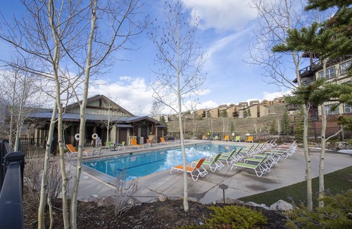 Silvercreek Condo | Base Camp 306 3 Bedroom Condo by RedAwning