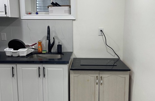 Durham Region Apartment | Basement Apartment in a quiet area (875 sqft)