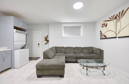 Renfrew-Collingwood House | Basement Suite in Vancouver