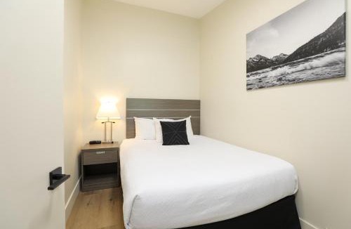 Waterton Park Hotel | Bayshore Inn & Spa