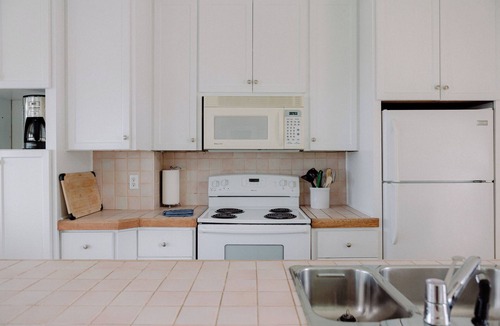 Prince Edward House | Bayview House at Lake on the Mountain