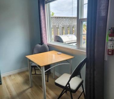 Brackley Beach Resort | Baywatch Lighthouse Cottages & Motel