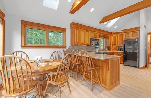 Ridgeway House | Beach Paradise Awaits You!