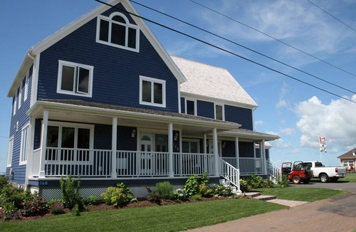 Borden-Carleton House | Beach Paradise! Unmatchable Sunsets, Hot Tub, Luxurious Ocean View, A/C, & more!