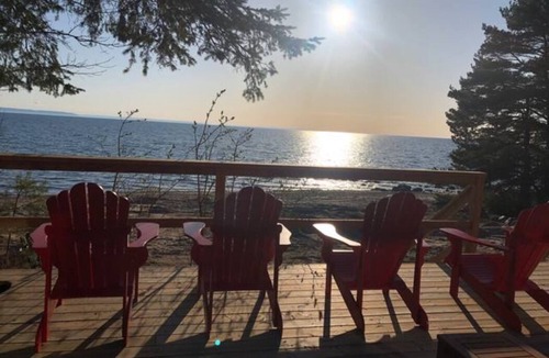 Balm Beach Cottage | Beachfront All Seasons Property