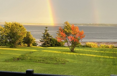 Malagash House | Beachfront home close to 3 oceanfront golf courses and Ski Wentworth.
