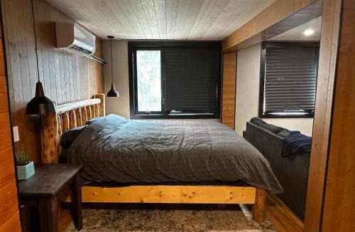 Beamsville Apartment | Beamsville Modern Rustic Suites
