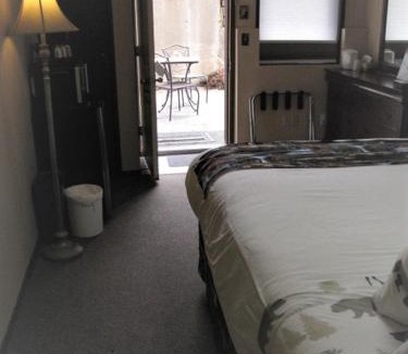 Mountain View Hotel | Bear Country Inn and Suites