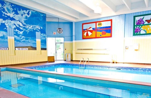 Collingwood Apartment | Beautiful 1 bedroom unit at resort, sleeps 6