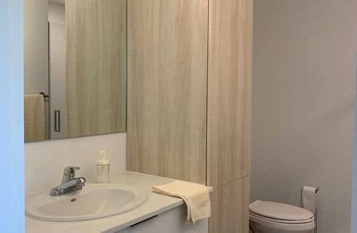 Saint-Laurent Condo | Beautiful 1 br new condo with indoor pool and gym