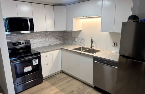 Herring Cove House | Beautiful 2-bedroom basement suite with kitchen and Wi-Fi on Herring Cove Road