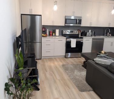 White Rock Apartment | Beautiful 2 Bedroom suite