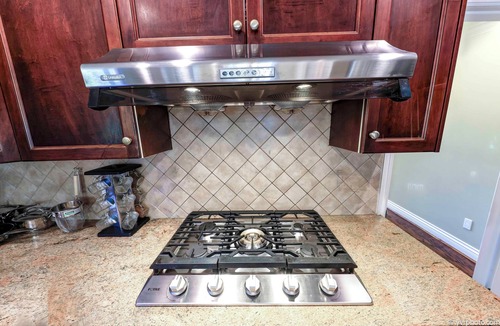 Dunbar House | Beautiful 3600 sq ft Home in Dunbar: Perfect Location, Two King Beds, large Yard
