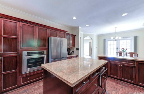 Dunbar House | Beautiful 3600 sq ft Home in Dunbar: Perfect Location, Two King Beds, large Yard