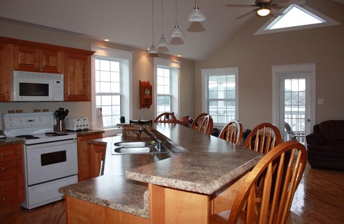 Brigus House | Beautiful 4 bedroom Home Overlook Brigus Harbour