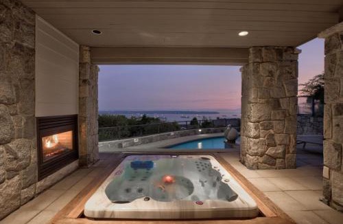 West Vancouver House | Beautiful 5 bedroom West Vancouver Mansion