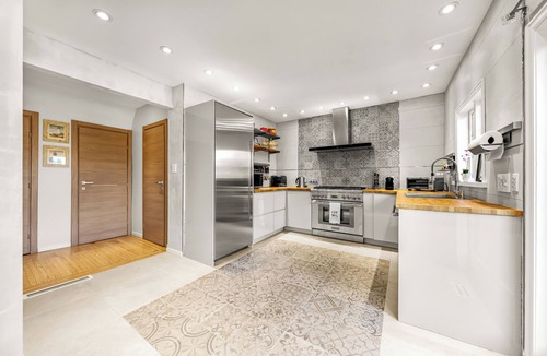 Shaughnessy House | Beautiful 5 BR Westside House + Panoramic Views!