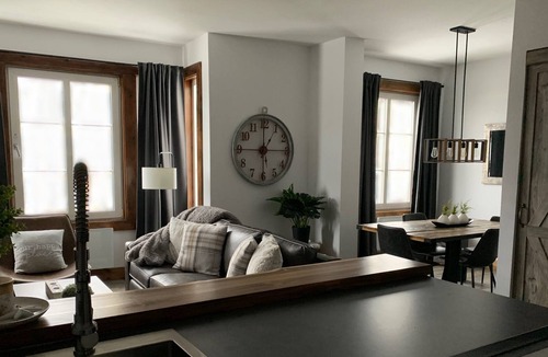 Mont-Tremblant Pedestrian Village Condo | Beautiful and cozy ski-in| ski-out condo in Mont-Tremblant's pedestrian village