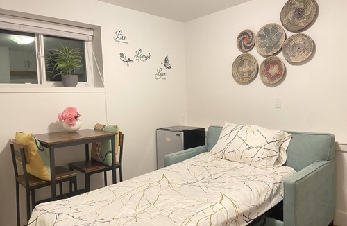 Knight Apartment | Beautiful and cozy Guest suite in Vancouver, central location