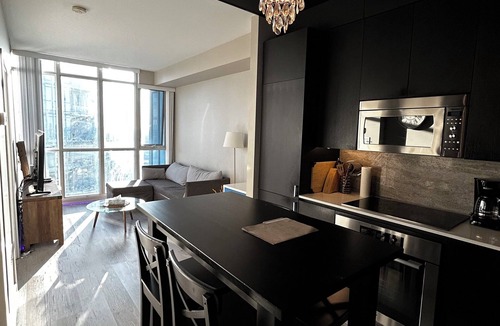 CityPlace Apartment | Beautiful Apartment in the Heart of Toronto