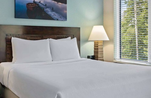 Canmore Resort | Beautiful ,Awesome resort in Canmore Resort in AB ,Canada, Studio Unit for 2 ppl
