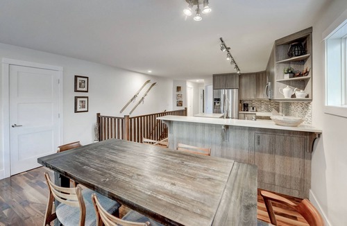 Teepee Town House | Beautiful Canmore Home with views and walk to DT