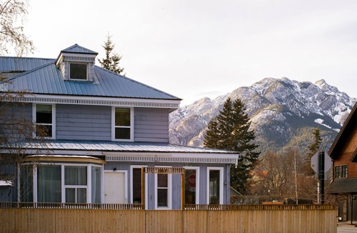 Banff House | Beautiful character home in the heart of down town Banff.