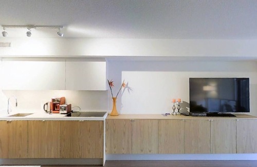 Wellington Place House | Beautiful Condo In Downtown